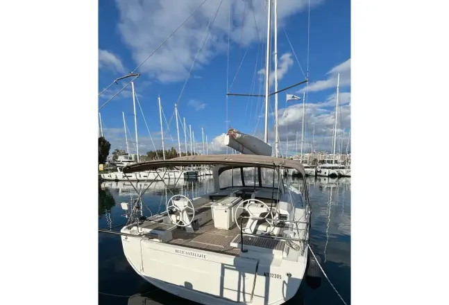 Beneteau Oceanis 46.1 Blue Satellite