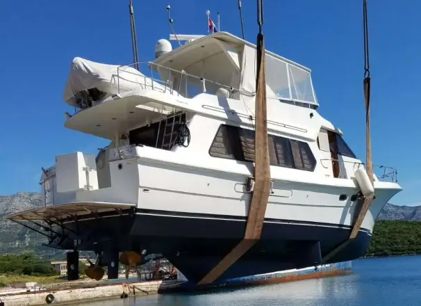Hampton 490 PILOTHOUSE 