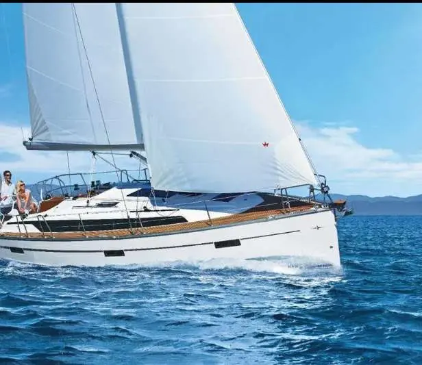 Bavaria Cruiser 37