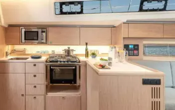 Thumbnail von Bavaria C42