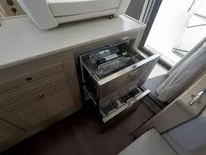 Thumbnail von Beneteau Swift Trawler 47