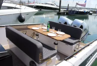 Thumbnail von Virtue V10 Top