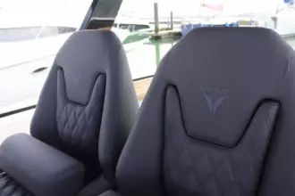 Thumbnail von Virtue V10 Top