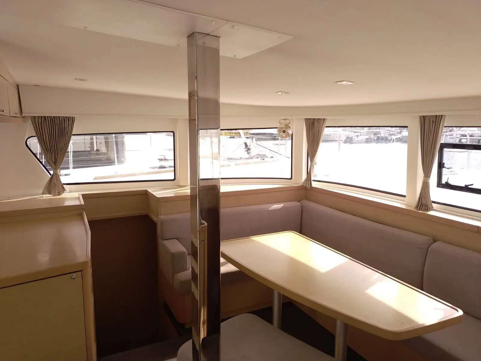 Thumbnail von Lagoon 42 Martine