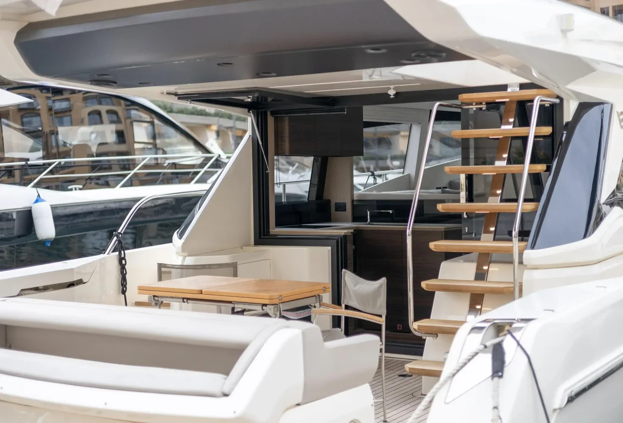 Thumbnail von Ferretti Yachts 500