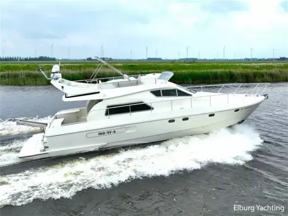 Ferretti Yachts 120 Fly