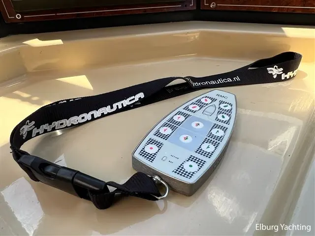 Thumbnail von Ferretti Yachts 120 Fly