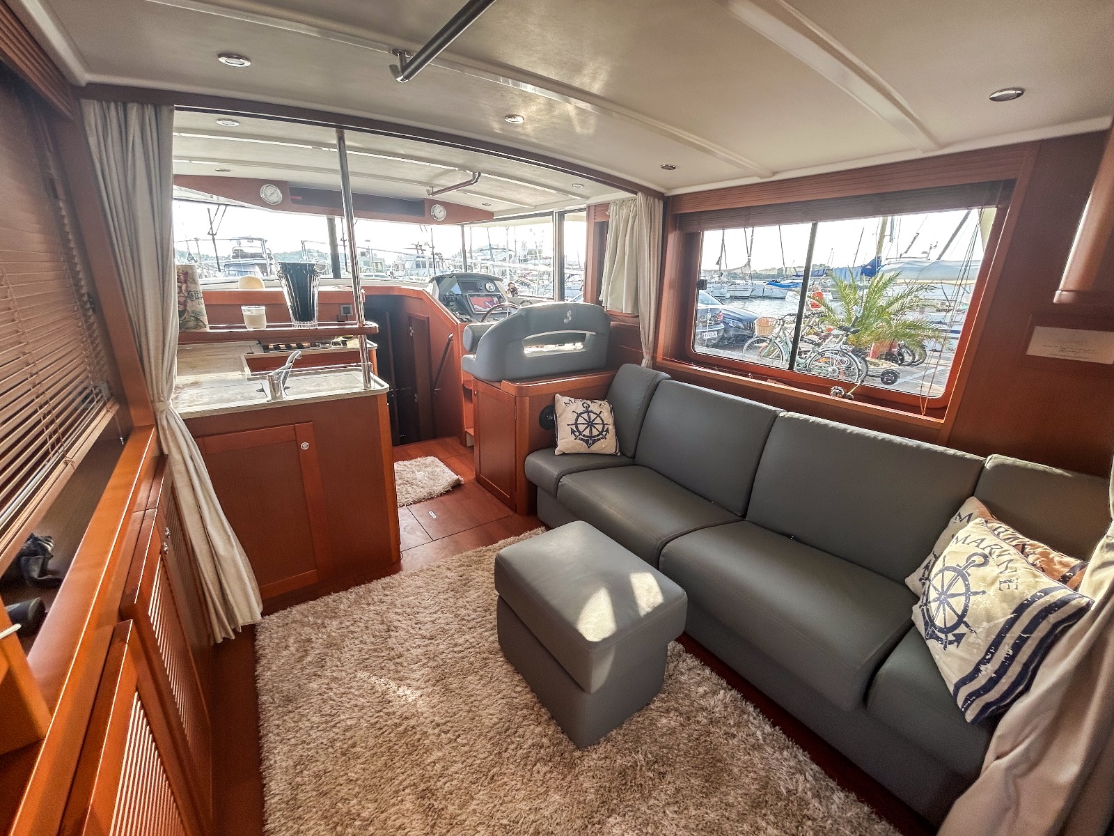 Thumbnail von Bénéteau Swift Trawler 44