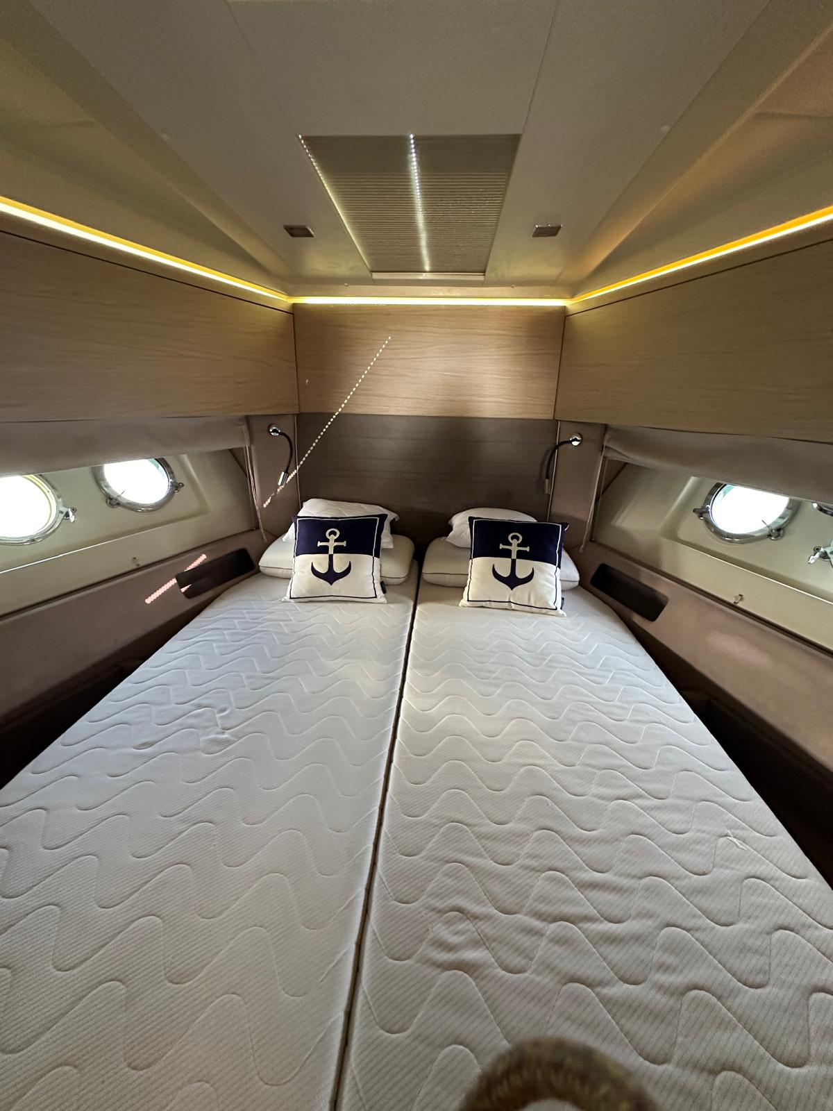 Thumbnail von Bénéteau Monte Carlo 5