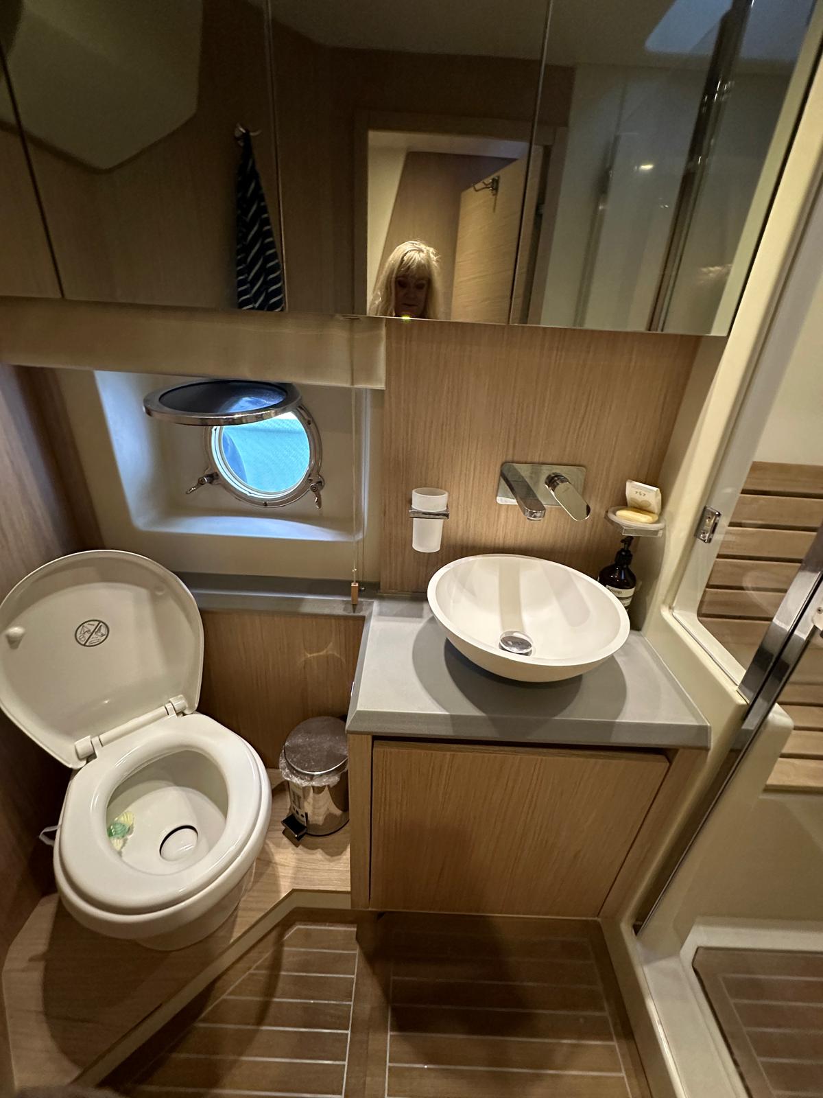 Thumbnail von Bénéteau Monte Carlo 5