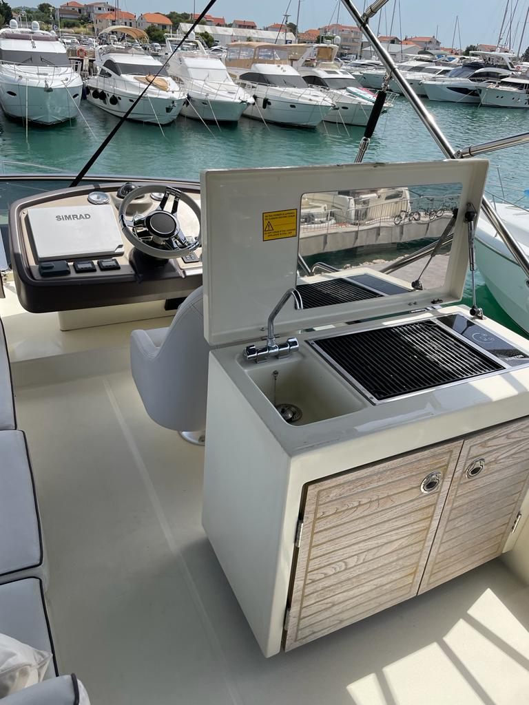 Thumbnail von Bénéteau Monte Carlo 5