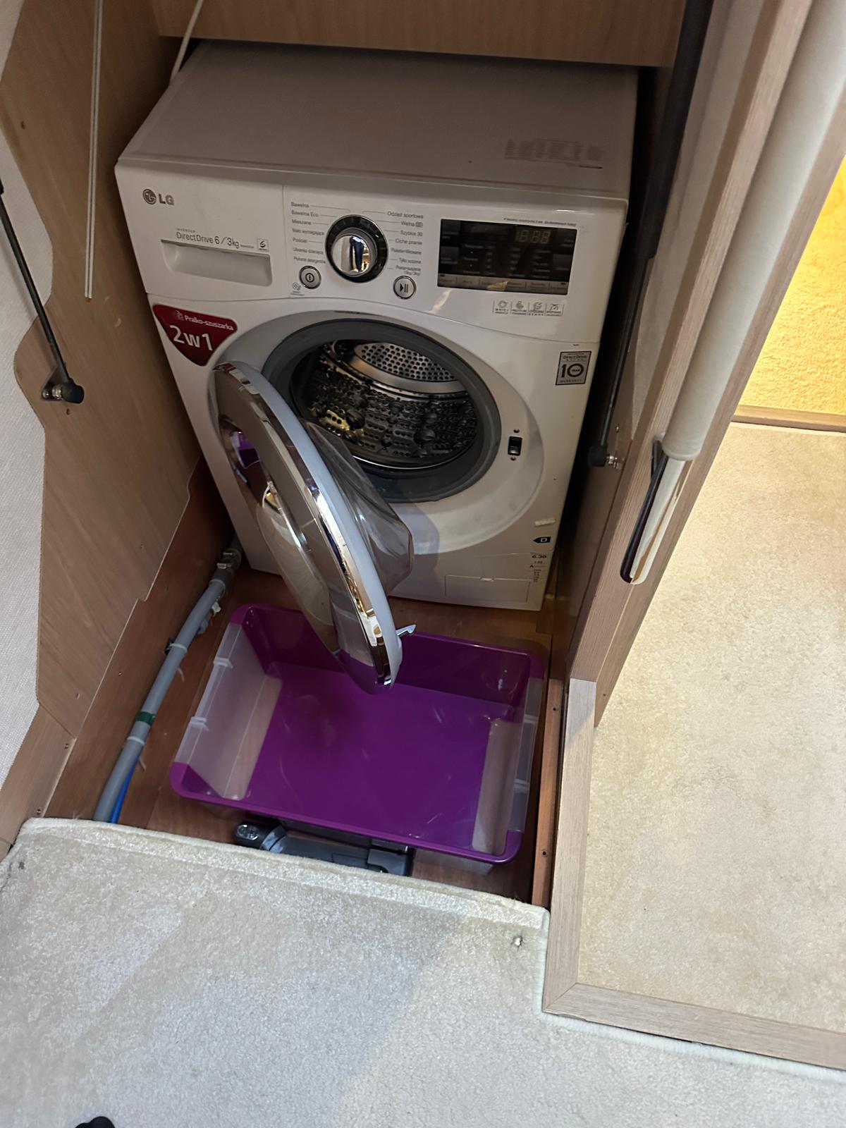 Thumbnail von Bénéteau Monte Carlo 5