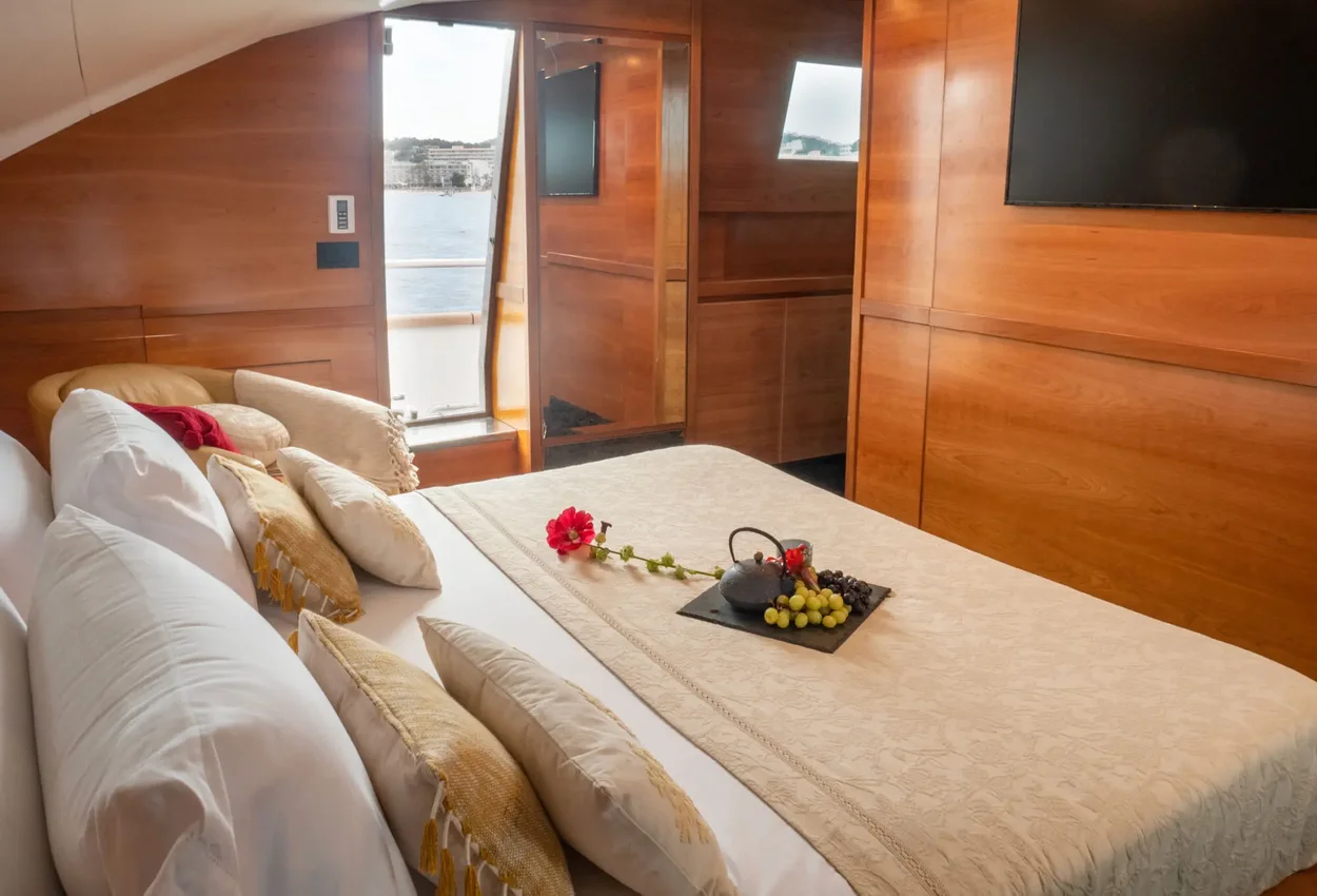 Thumbnail von Falcon 100