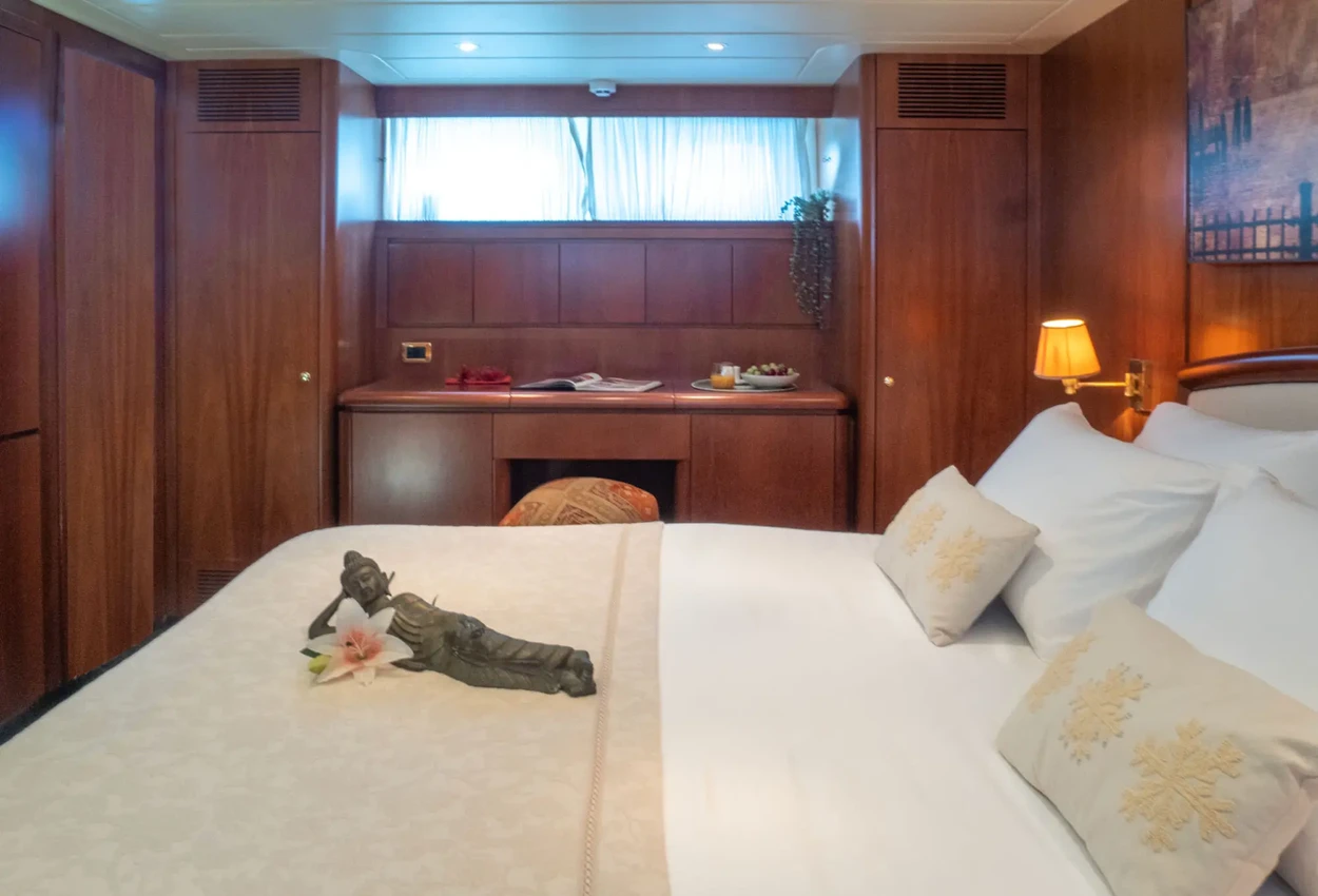 Thumbnail von Falcon 100