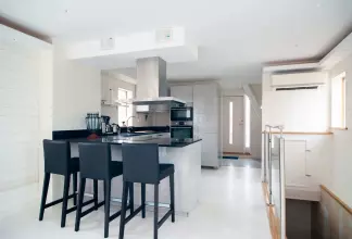 Thumbnail von Custom Houseboat