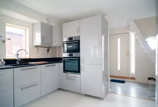 Thumbnail von Custom Houseboat