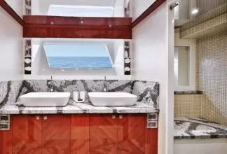 Thumbnail von Johnson 80 JOHNSON 80 FLYBRIDGE