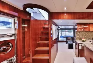 Thumbnail von Johnson 80 JOHNSON 80 FLYBRIDGE