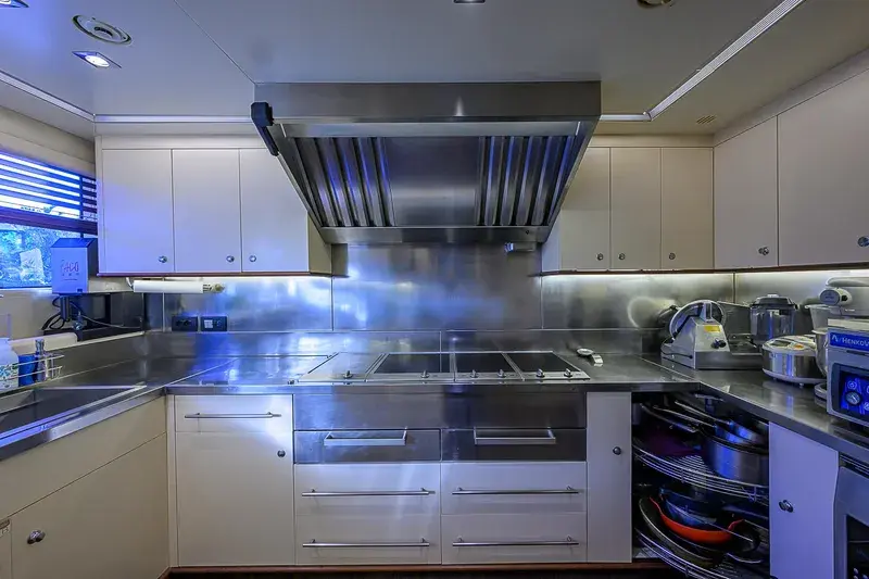 Thumbnail von Benetti Vision 145