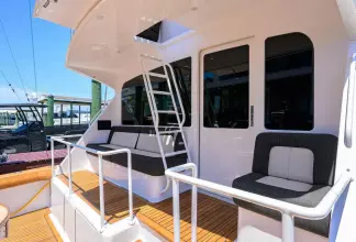 Thumbnail von Viking 65 Enclosed Enclosed Bridge w/Tower