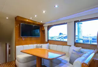 Thumbnail von Viking 65 Enclosed Enclosed Bridge w/Tower