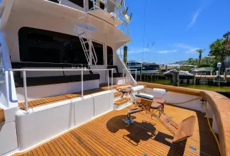 Thumbnail von Viking 65 Enclosed Enclosed Bridge w/Tower