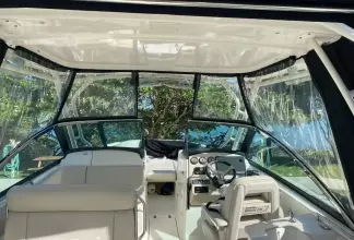 Thumbnail von Boston Whaler 270 Vantage