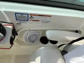 Thumbnail von Boston Whaler 270 Vantage