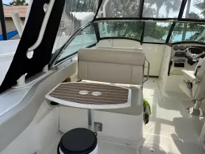 Thumbnail von Boston Whaler 270 Vantage