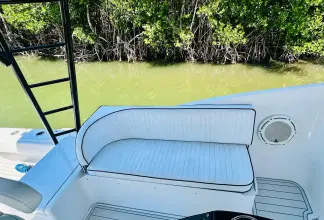 Thumbnail von Luhrs 320 Tournament