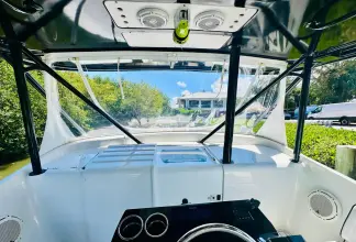 Thumbnail von Luhrs 320 Tournament