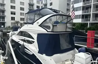 Thumbnail von Meridian 341 Sedan