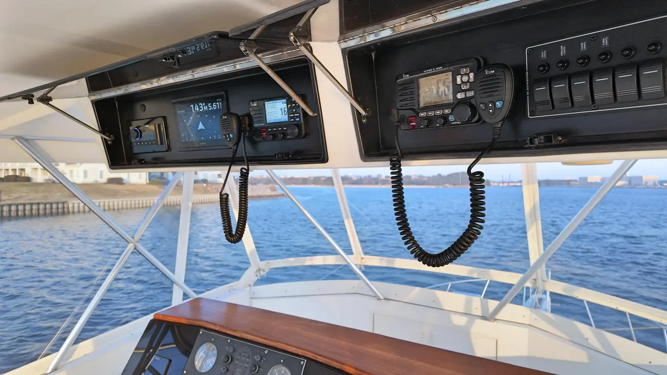 Thumbnail von Viking 47 Convertible