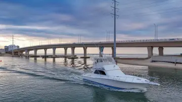 Thumbnail von Viking 47 Convertible