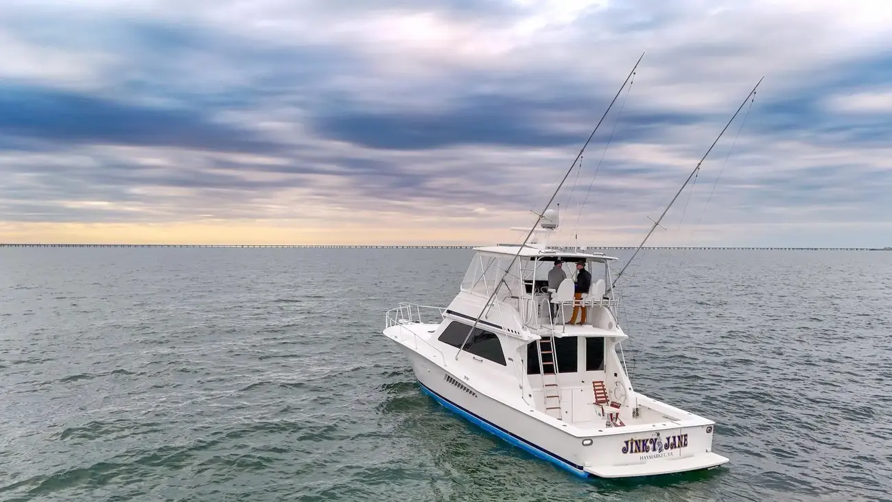 Thumbnail von Viking 47 Convertible