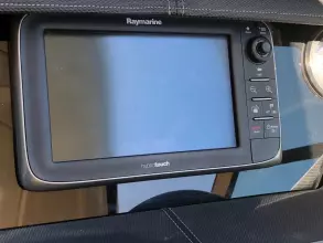 Thumbnail von Sea Ray SLX 350