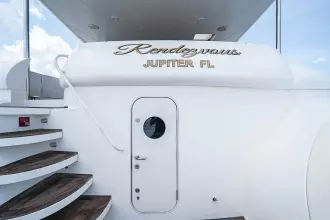 Thumbnail von Lazzara Yachts 80 Skylounge M.Y.