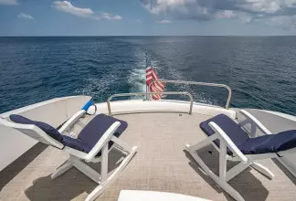 Thumbnail von Lazzara Yachts 80 Skylounge M.Y.