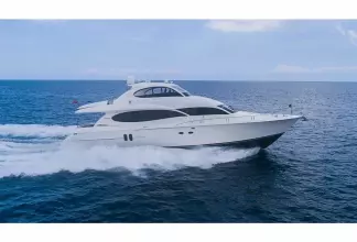 Thumbnail von Lazzara Yachts 80 Skylounge M.Y.