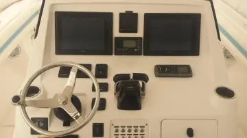 Thumbnail von Intrepid 327 CC