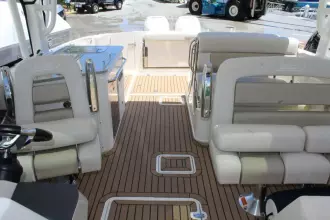 Thumbnail von Boston Whaler 320 Vantage
