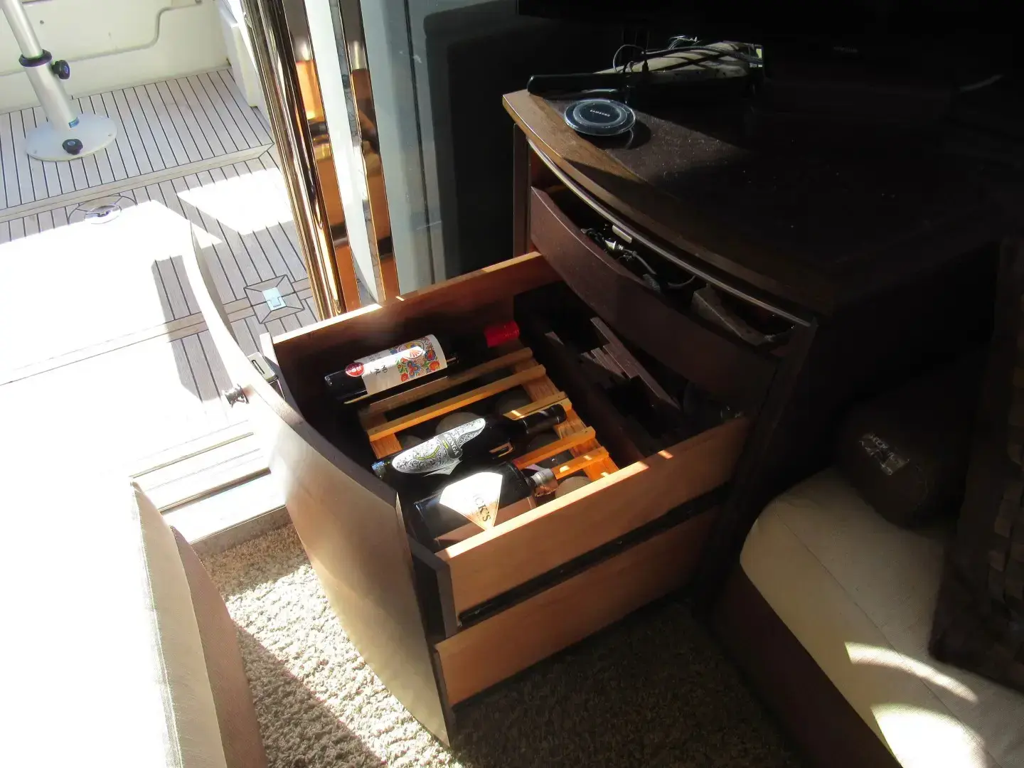 Thumbnail von Azimut 43