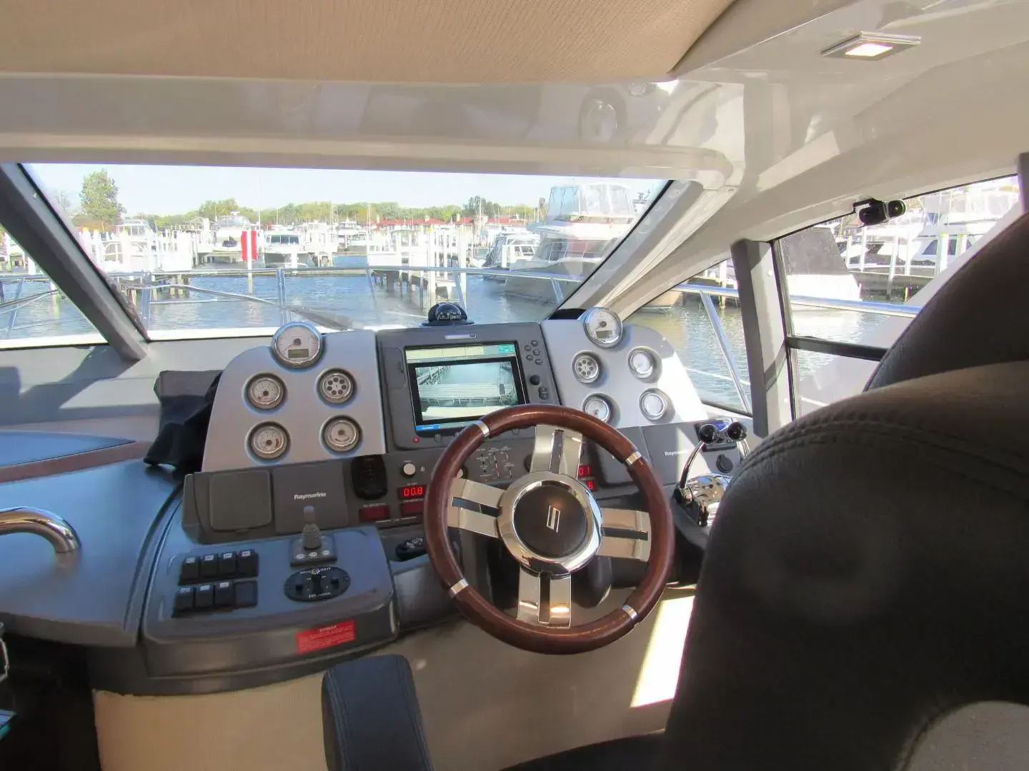 Thumbnail von Azimut 43