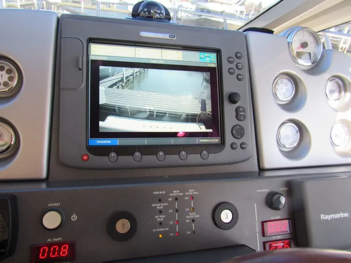 Thumbnail von Azimut 43