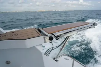 Thumbnail von Hatteras 75 Motor Yacht