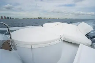 Thumbnail von Hatteras 75 Motor Yacht