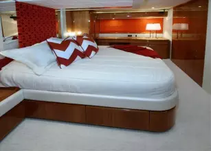 Thumbnail von Ferretti Yachts 760