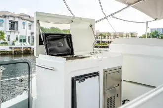 Thumbnail von Galeon 550 FLY