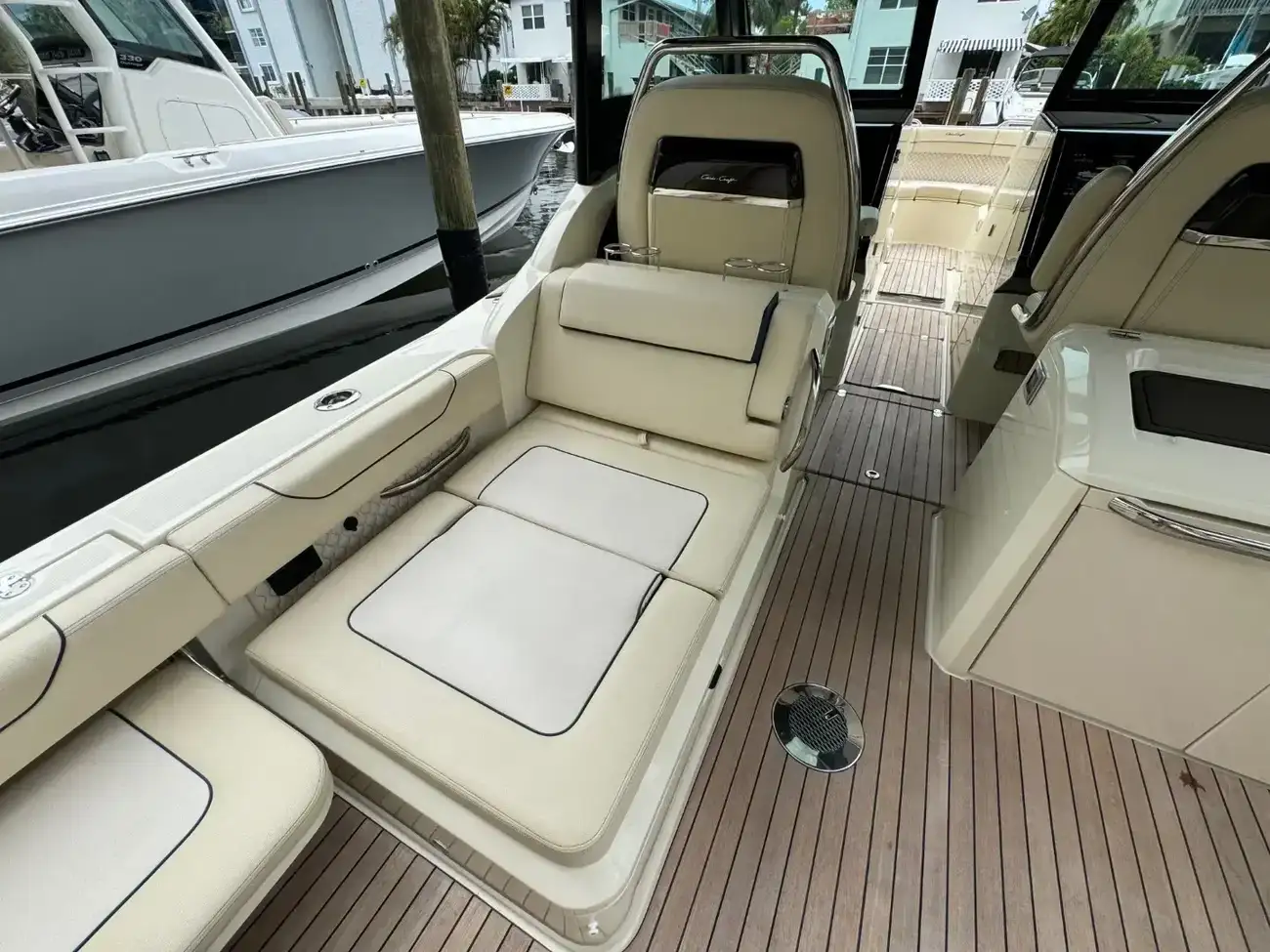 Thumbnail von Chris Craft 35 Calypso