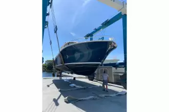 Thumbnail von Tiara Yachts Q 44